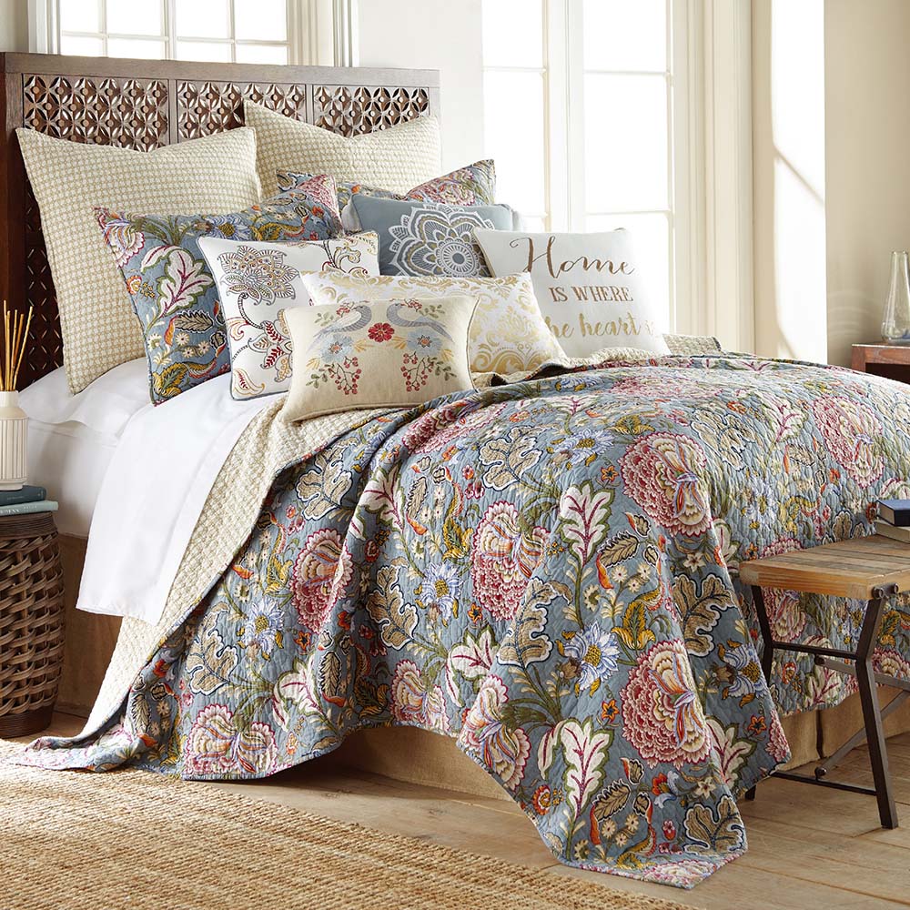 Angelina coverlet set from Classic Quilts - Bedlam