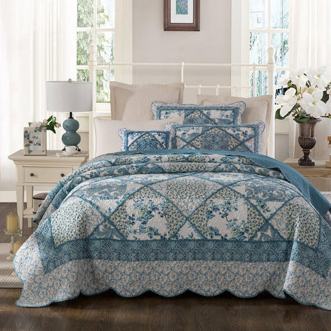 Blue Bouquet coverlet set