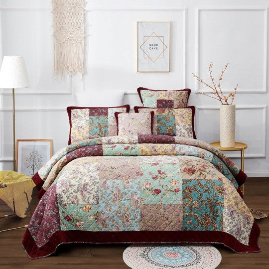 Dramatic Floral coverlet set from Classic Quilts - Bedlam